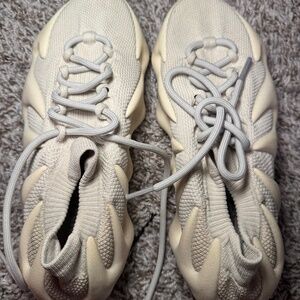 Yeezy Cloud White size 6.5